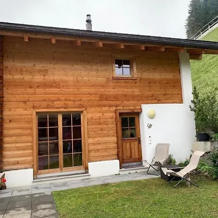 Neuwertiges 2-zi-ferienchalet 55m2 Дом отдыха