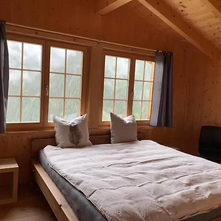 Neuwertiges 2-zi-ferienchalet 55m2 Monstein